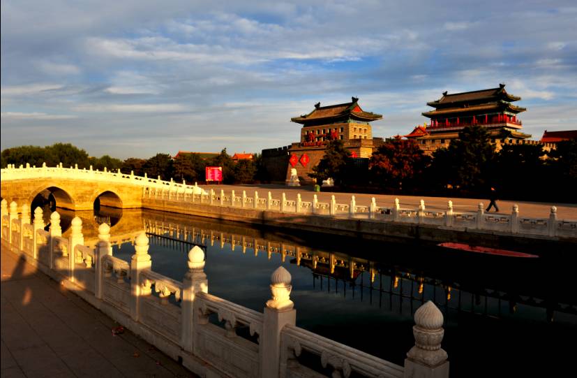 廊坊盛会，嘉宾云集，观众热情如火